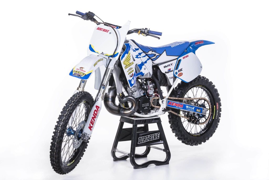 Exclusive First Look 1990 Honda CR250R Collaboration With KRT In Two