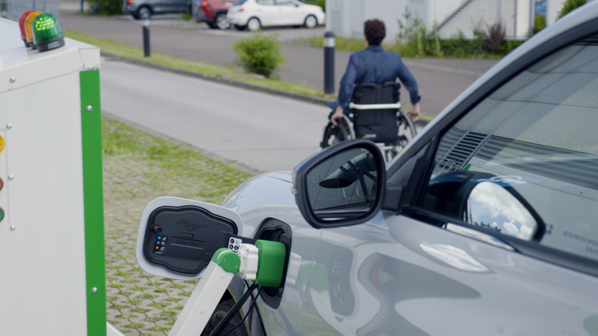 Ford Robotic EV charger photo