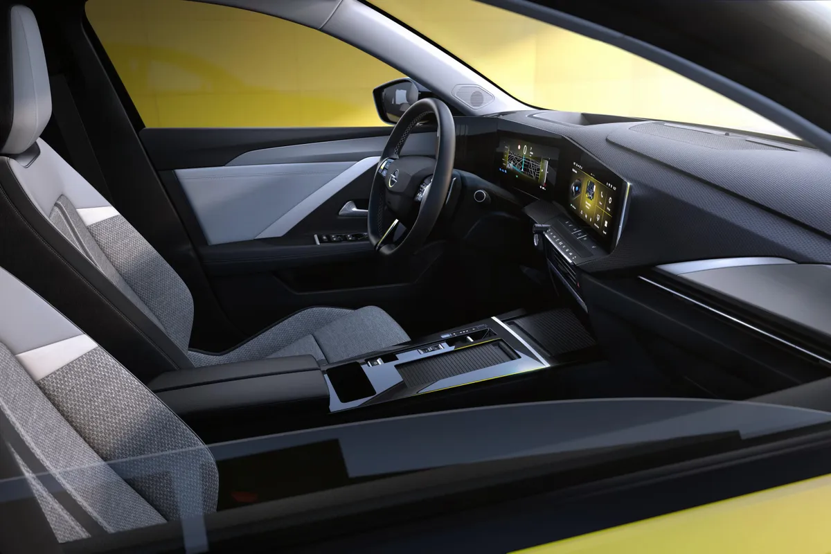 Astra 2022 interiors