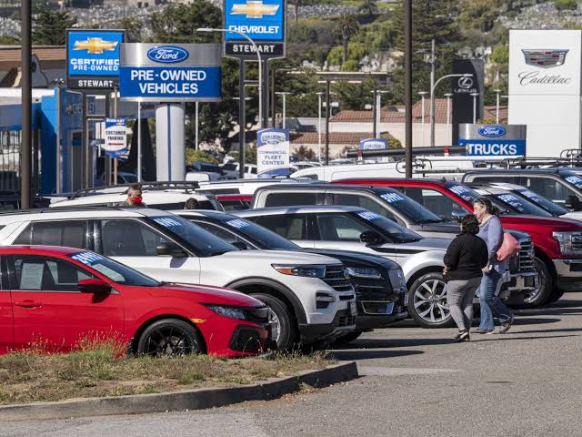 California to ban gasoline vehicles