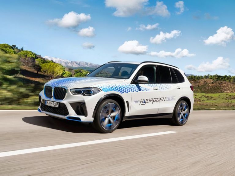 BMW iX5 - Hydrogen Cell