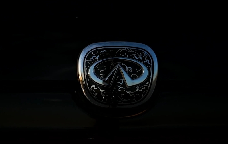 Infiniti logo