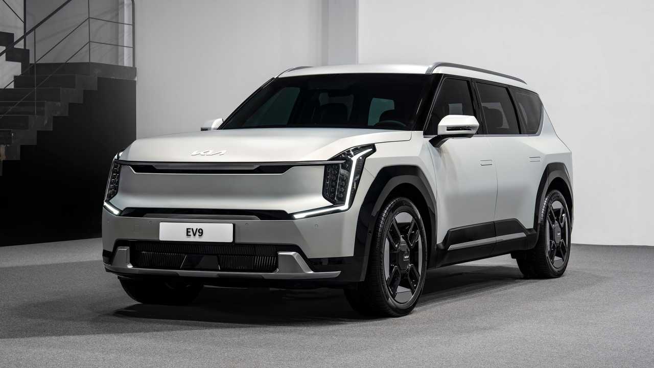 Introducing the 2024 Kia EV9, an electric marvel of the future DAX Street