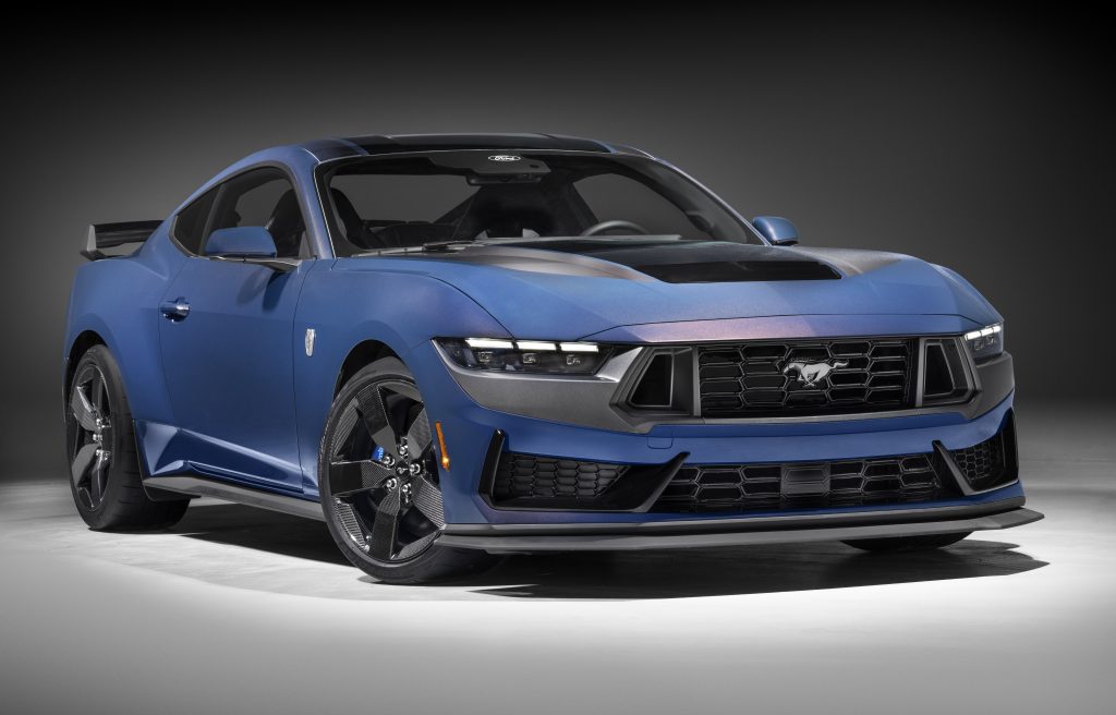 2024 ford mustang dark horse