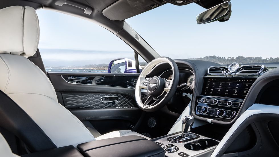 2024 Bentley Bentayga interior