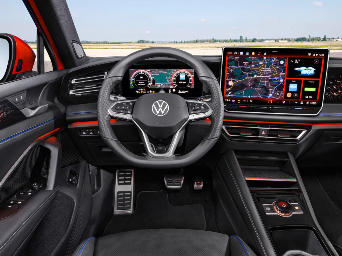 2025 Volkswagen Tiguan interior