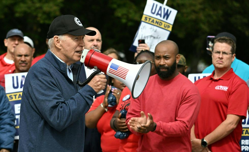 Updates on the UAW 2023 Strike DAX Street