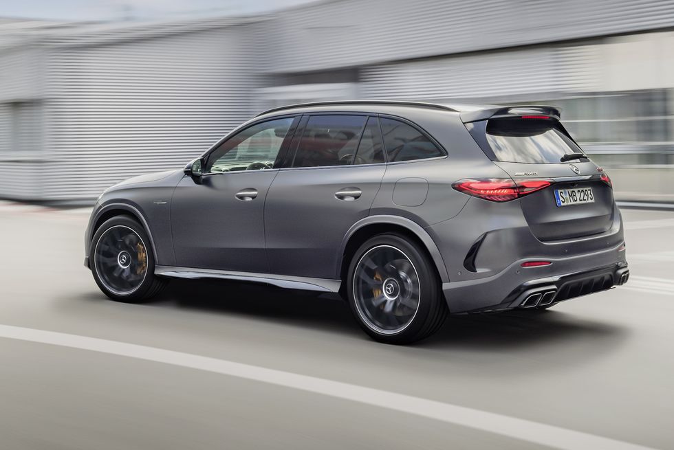 2025 Mercedes-AMG GLC63 S E