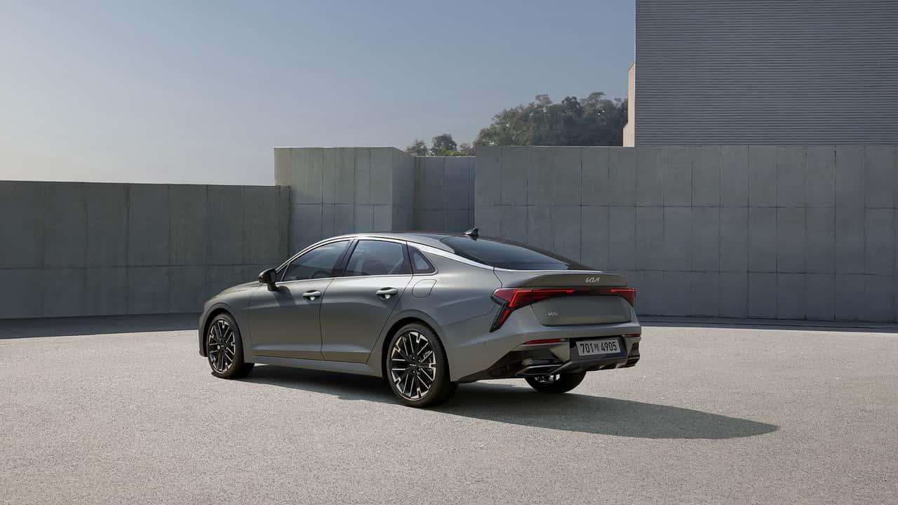 Kia Unveils Striking Upgrades for the 2025 K5 Mid-Size Sedan, with a Focus on Style and Interior Innovations