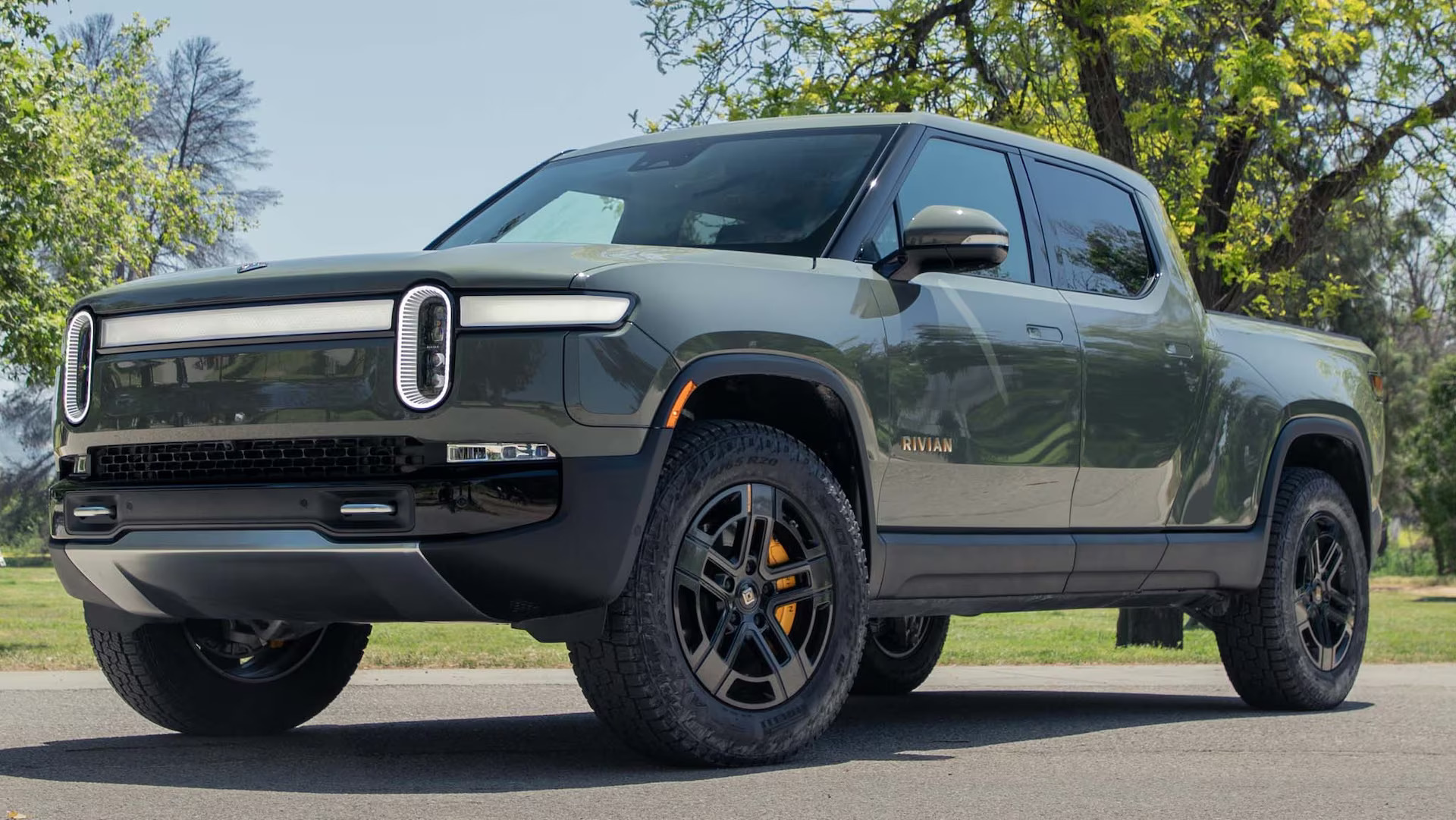 Rivian R1T 