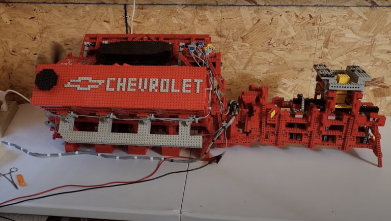 Man Builds Giant Big-Block V8 And Gearbox From Lego