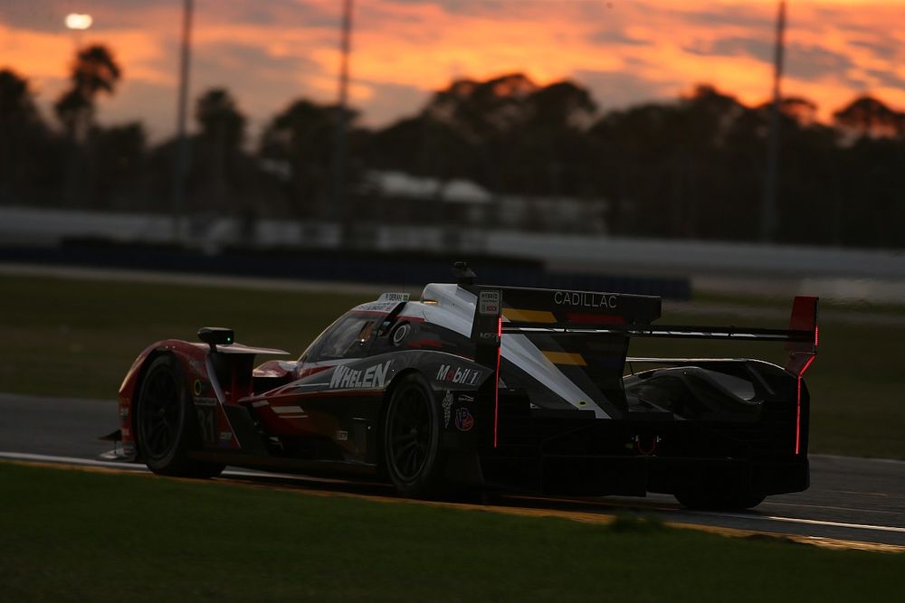 Evening Practice at Daytona 24h: Derani Leads Cadillac, Corvette Sets Pace in GTD Pro