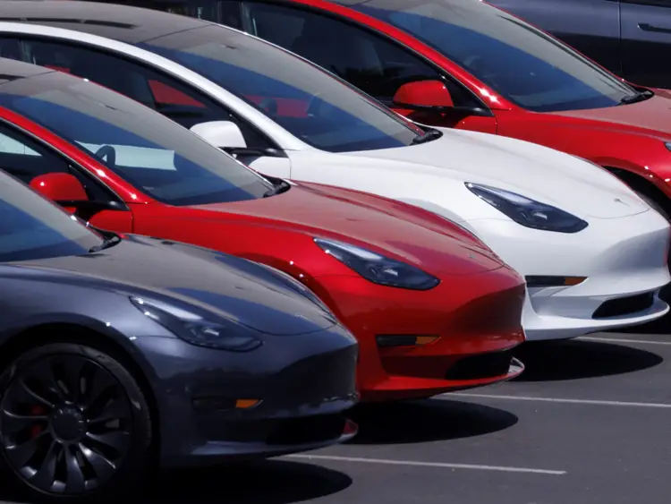 Morgan Stanley Alerts to Decelerating EV Momentum, Citing 7 Concerns That Should Worry Tesla