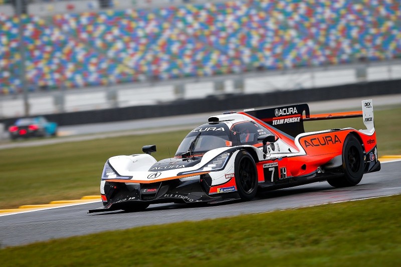 Team Strives for Success as Acura Secures Solid Qualifying Positions at Daytona