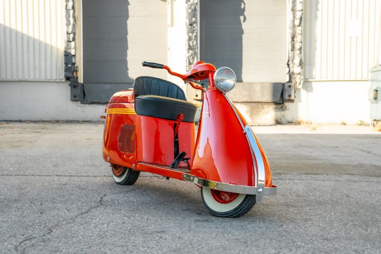 1945 Salsbury Model 85: Vintage Hipster Scooter Rarity