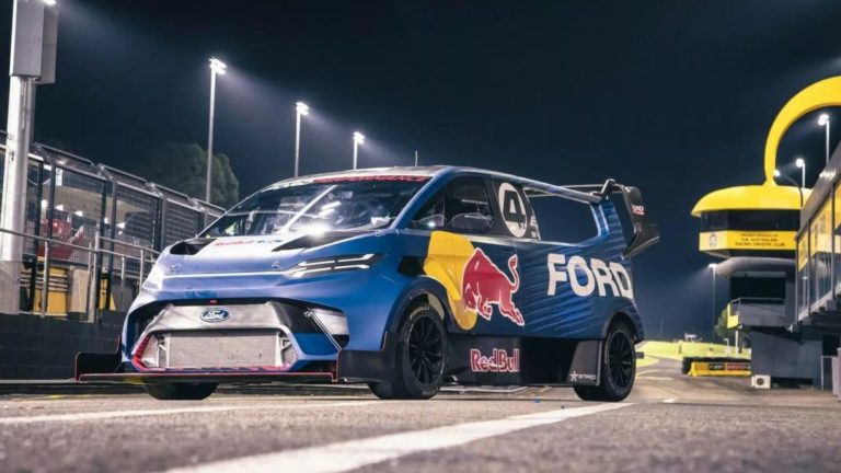 Ford SuperVan 4.2: Electrifying Performance Down Under