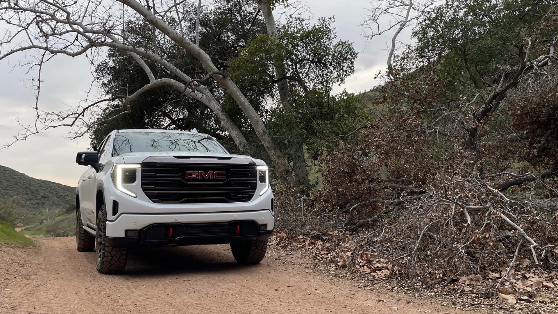 GM Shifts Strategy Plug-In Hybrids for Silverado & Sierra