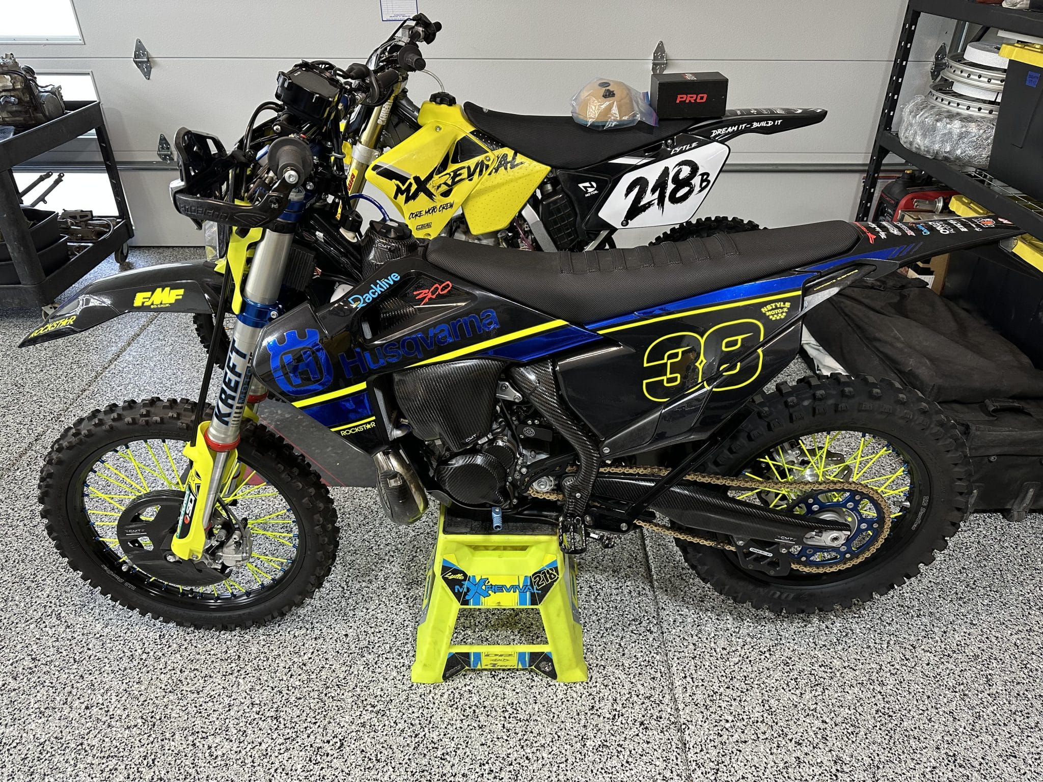 Husqvarna TE500i: Fuel-Injected Build by MX Skill Shack for 2-Stroke Tuesday