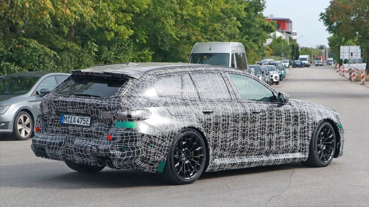 Next-gen BMW M5: Sedan & Touring Models Compete in North America