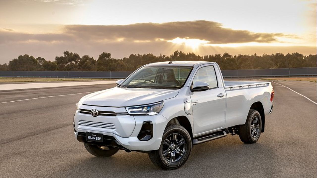 Toyota's Electric Truck Plans: Benchmarking Competition & Future Models