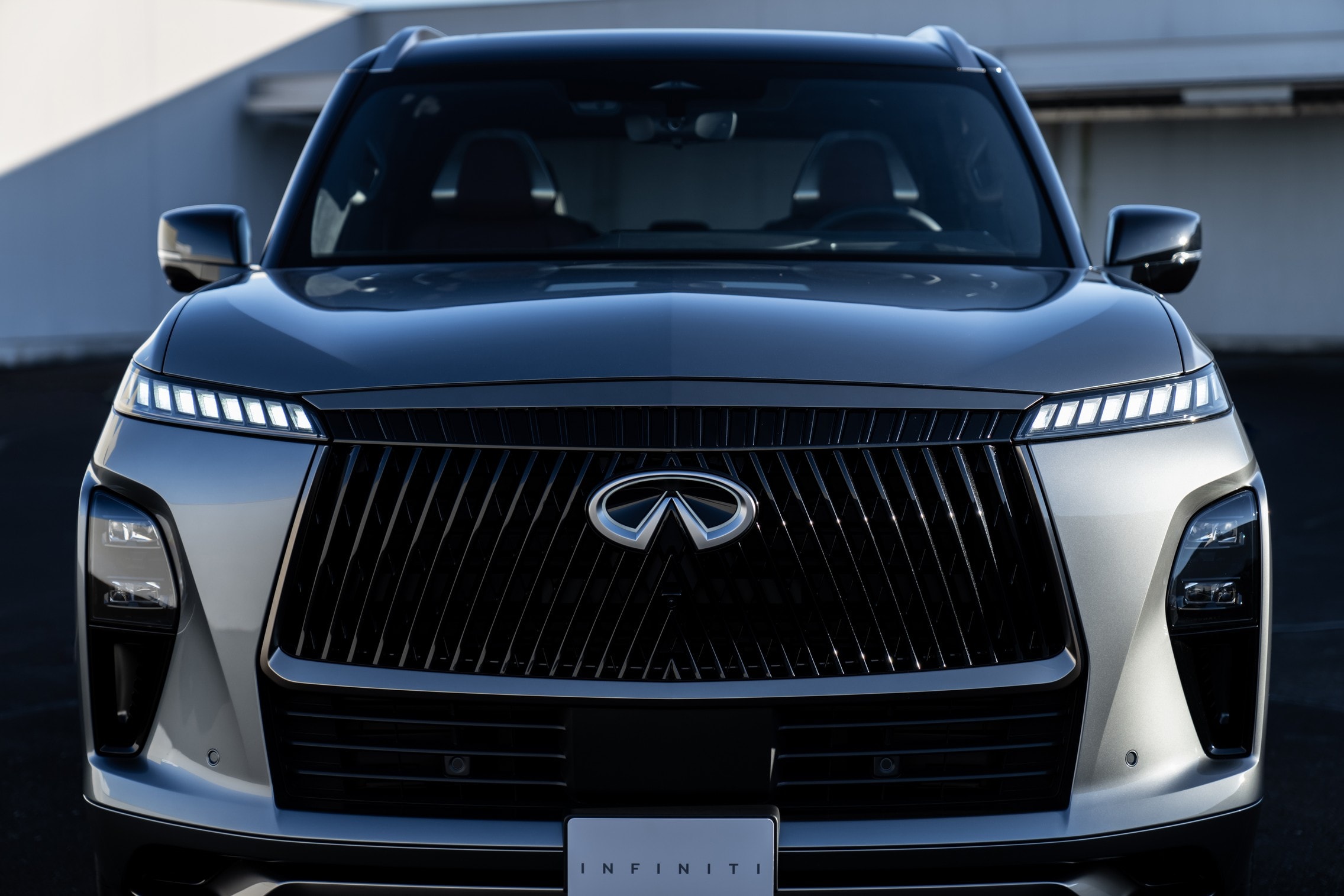 2025 Infiniti QX80 Redefining Luxury SUVs with Innovation
