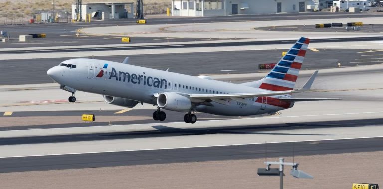 American Airlines Exec Clash Cabin Crew Dispute Unfolds