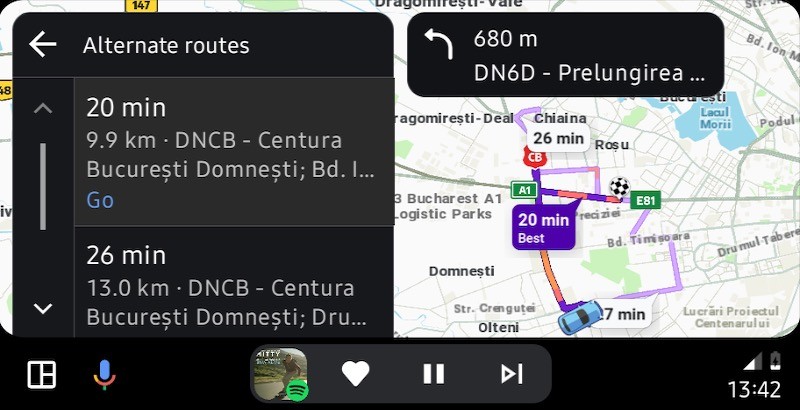 Android Auto Glitch Resurfaces Dark Mode Woes for Maps and Waze