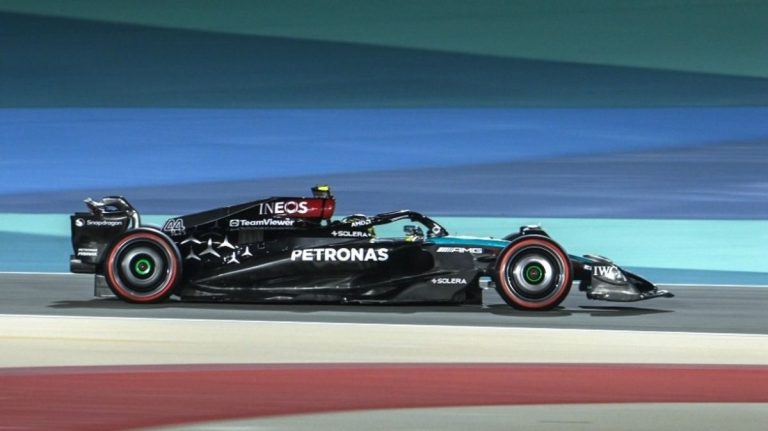 Mercedes' Bahrain Qualifying Triumph: Russell's Praise & Hamilton's Hope
