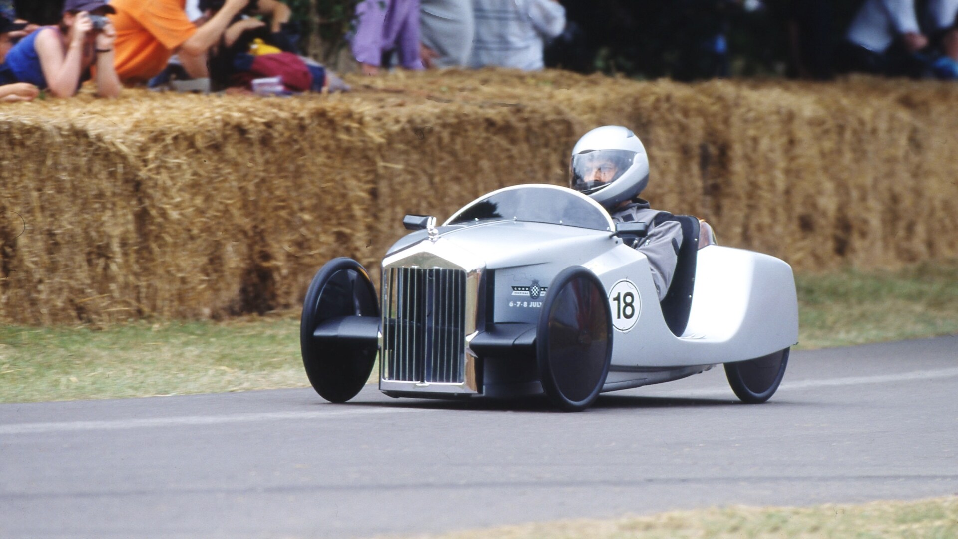 Rolls-Royce Gravity Racers RR-0.01 at the Goodwood Festival of Speed Soapbox Challenge (Credits Rolls-Royce Motor Cars PressClubs 2 Of 2)