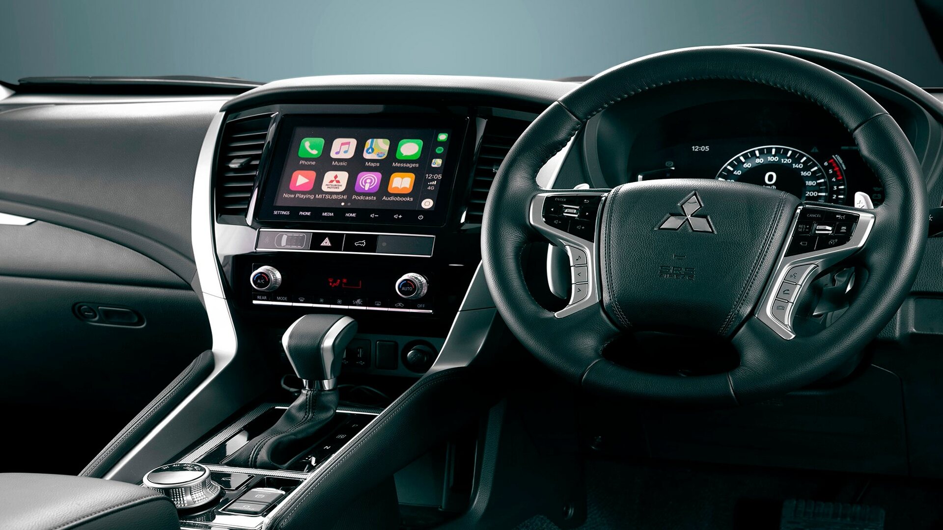 The Steering And Center Console Of The 2025 Mitsubishi Pajero Sport