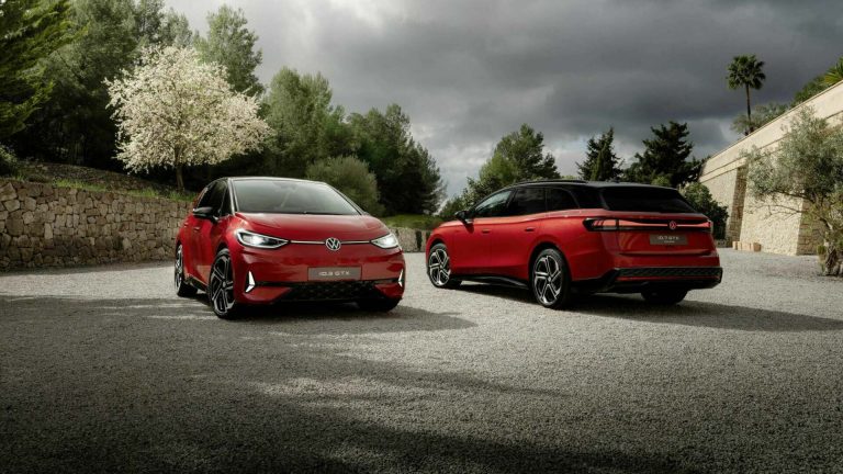 VW Reveals ID.3 GTX And ID.7 GTX Tourer High-Performance EVs For Europe