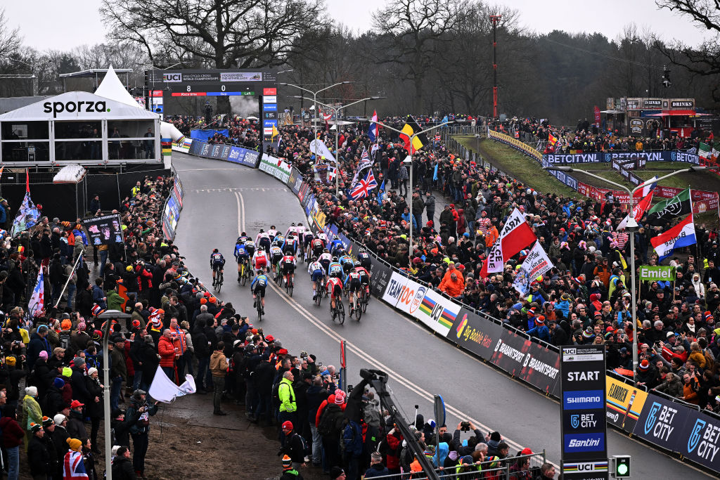Teams and Riders Required to Compete in Next Year's Cyclocross World Cups