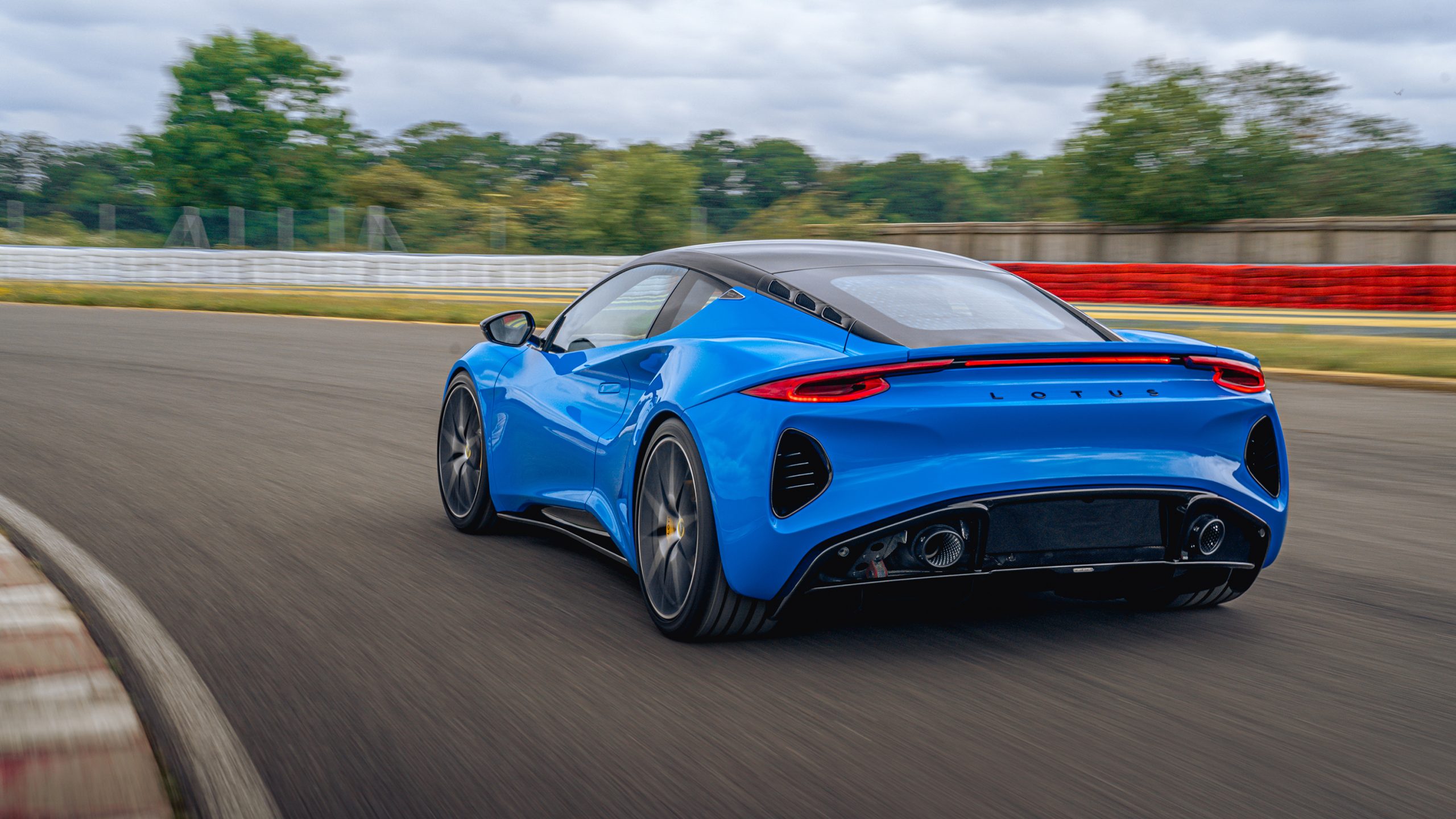 American Buyers Now Able to Receive Delivery of Lotus Emira Sports Cars