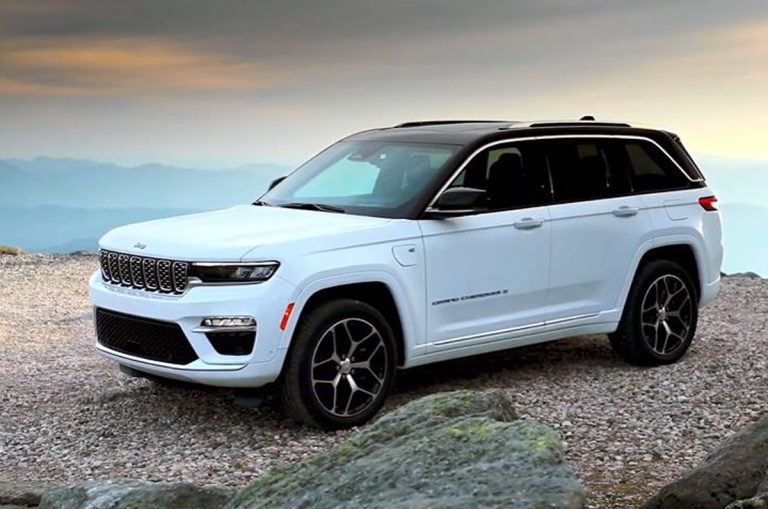 Recall Issued for Over 338,000 Jeep Grand Cherokee SUVs Over Potential Wheel Detachment