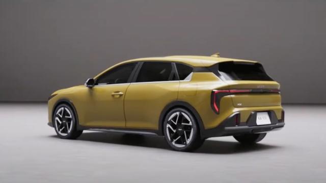 Surprise Introduction of Kia K4 Hatchback at New York Auto Show