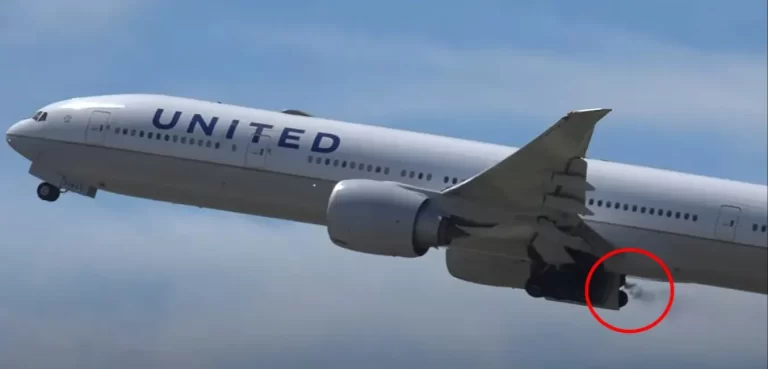 United Airlines Boeing 777 Leaks Fluid from Landing Gear Before Transpacific Flight