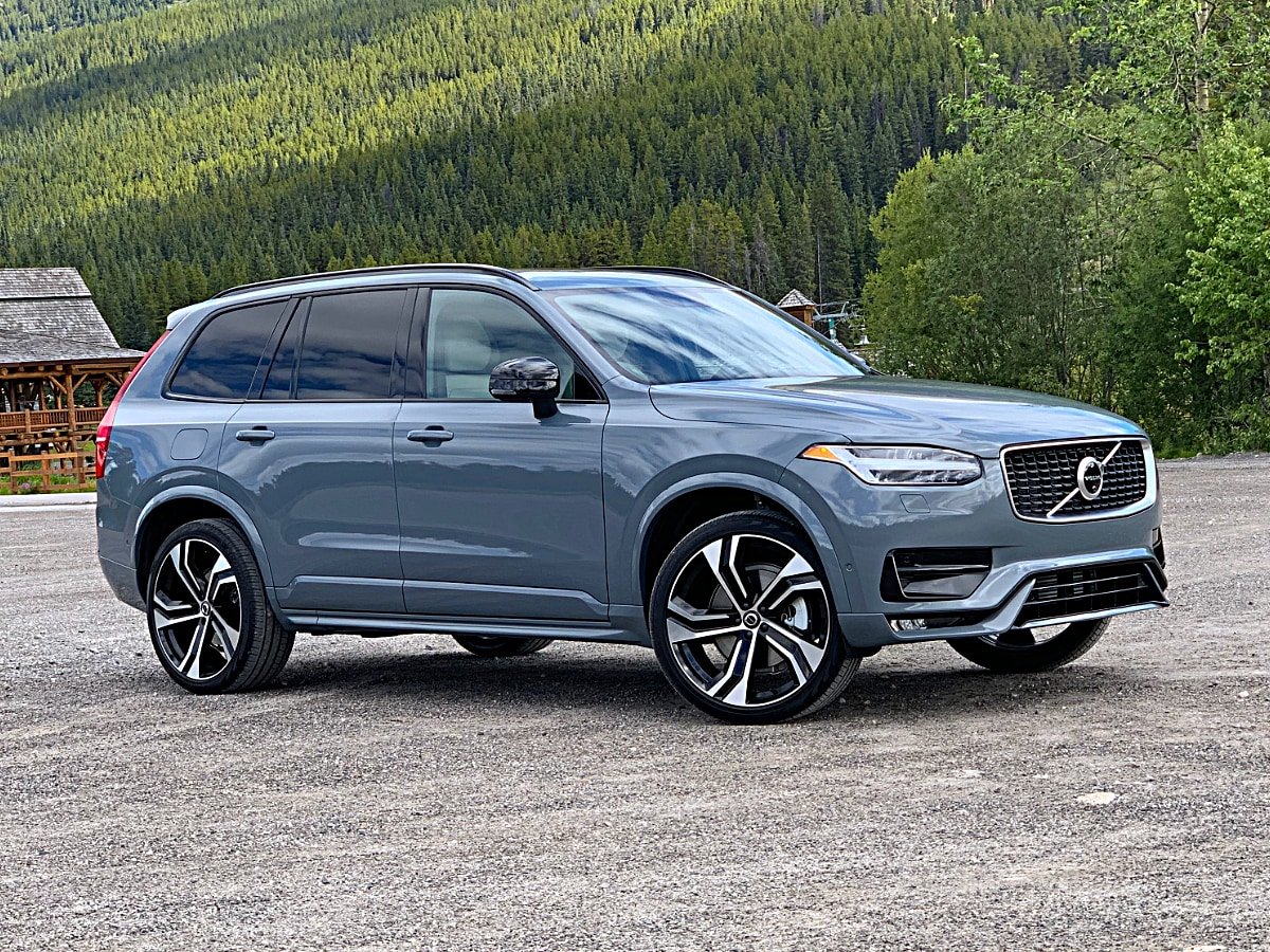 Volvo Produces Last Diesel-Powered Vehicle: a Blue XC90