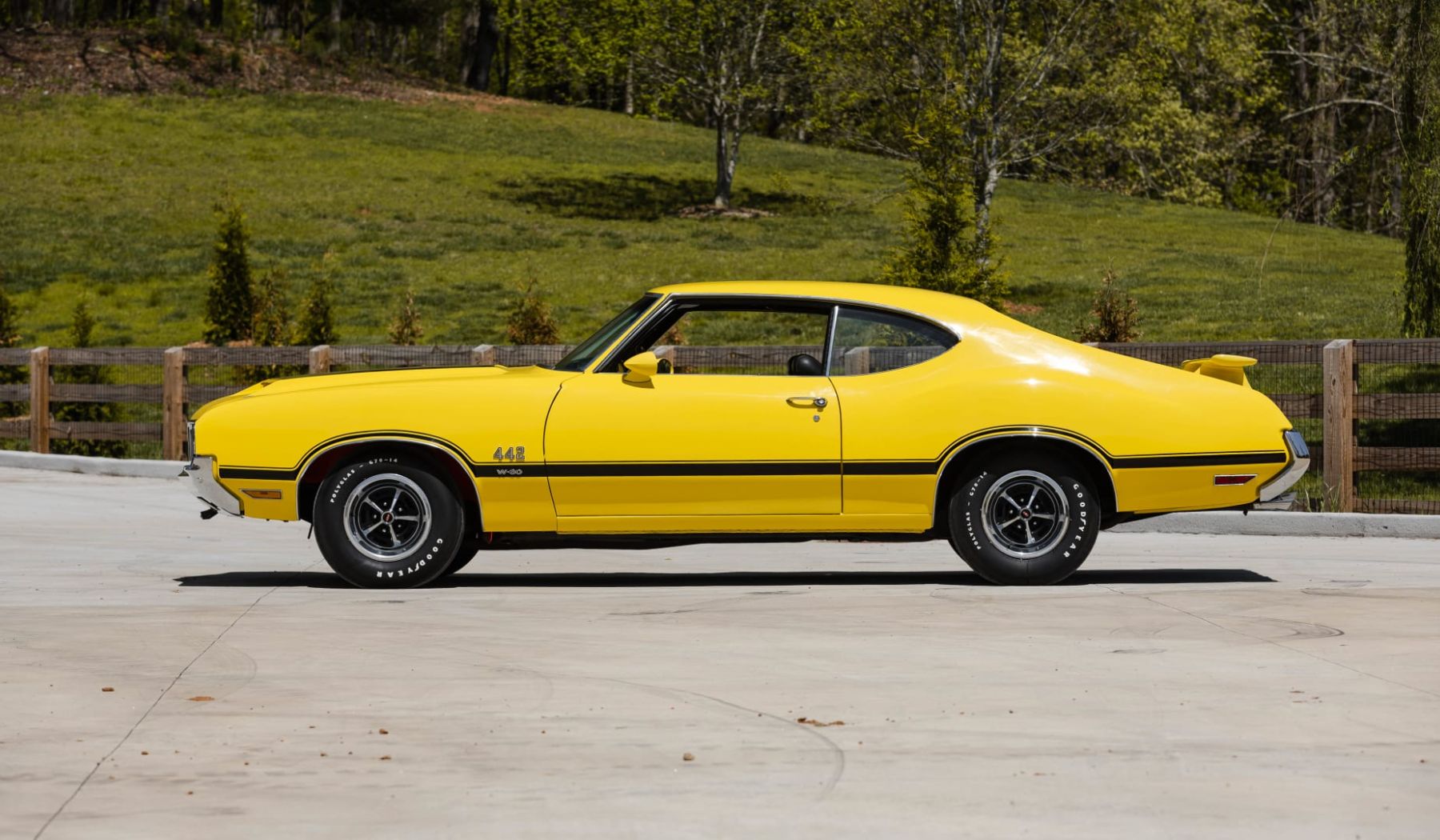 1970 Oldsmobile 4-4-2 W-30 The Ultimate Gentleman's Muscle Car
