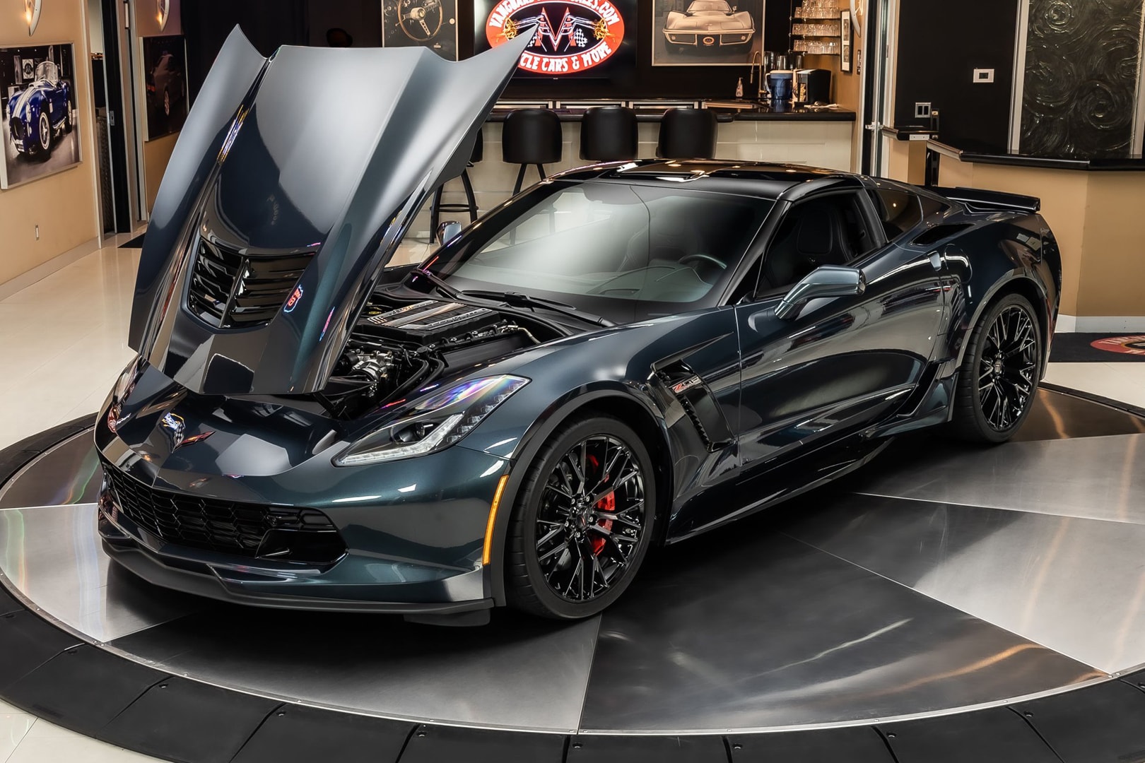 Experience the 2019 Corvette Z06