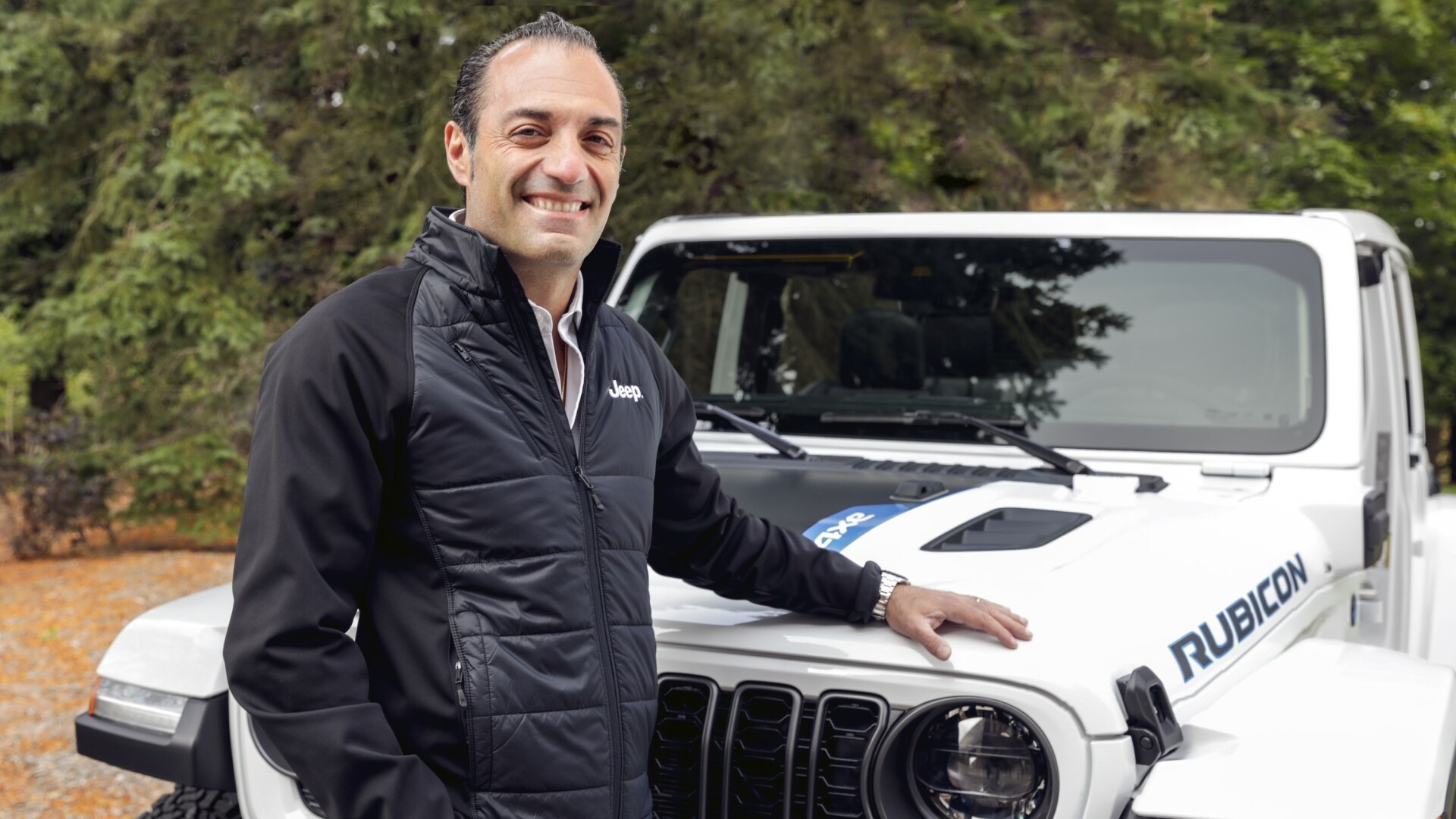 Jeep CEO Antonio Filosa Standing In Front Of A Jeep Rubicon (Credits Stellanis)