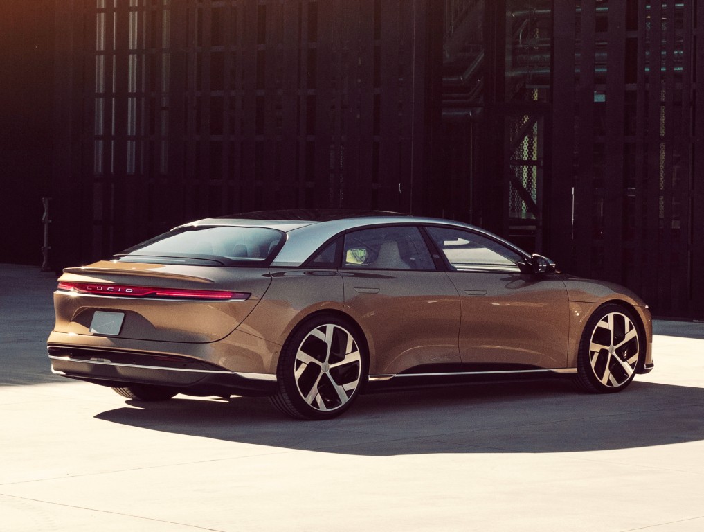 Lucid Air Enhanced Performance, Range, and Luxury in 2024 Models