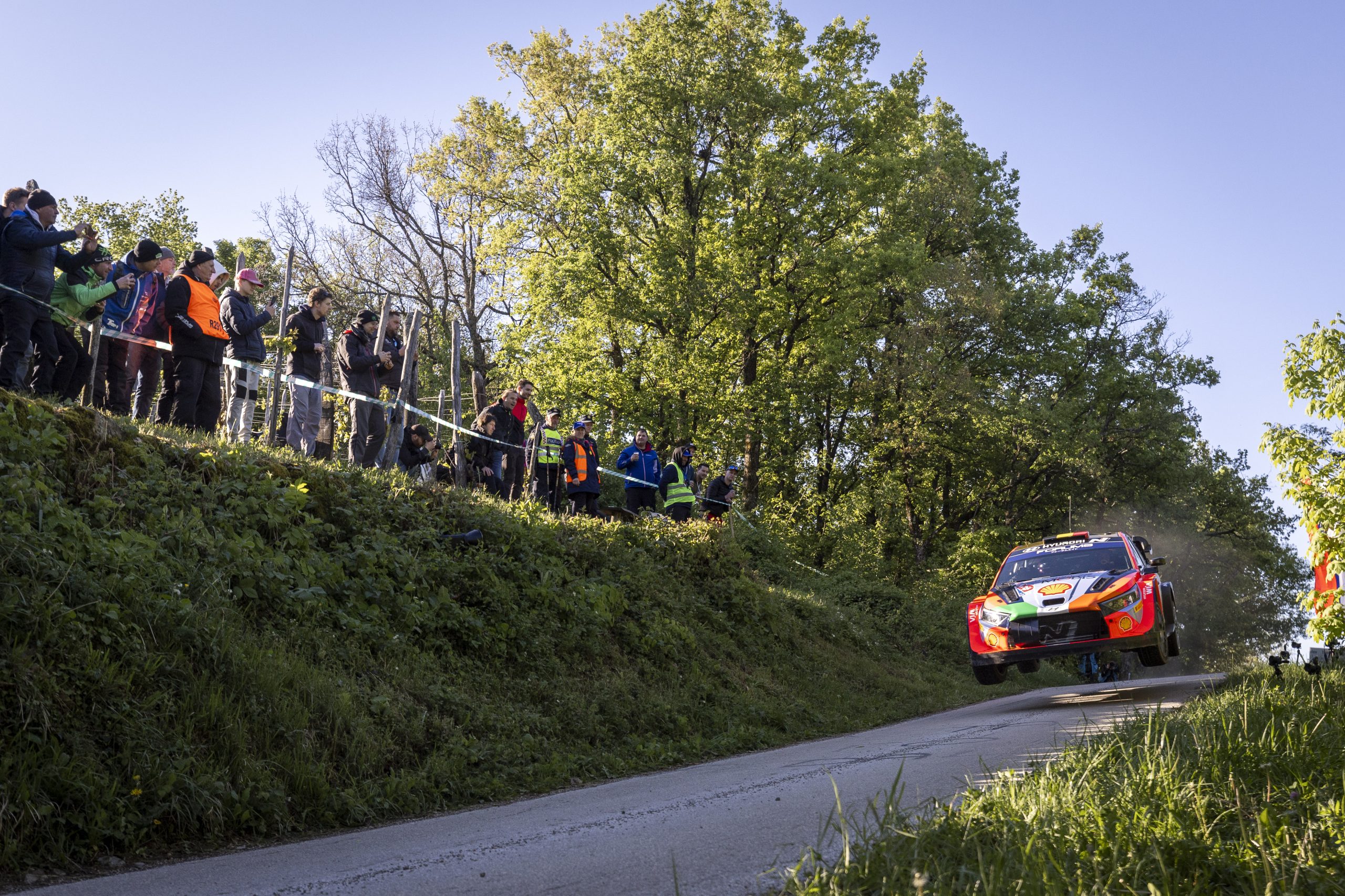 Neuville and Evans Locked in Thrilling Tie for Lead at WRC Rally as Technical Regulations Debate Simmers