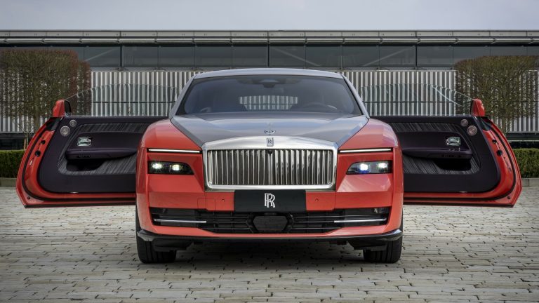 Rolls-Royce Introduces Luxurious 'Spirit of Expression' Bespoke Collection At 2024 Beijing Motor Show