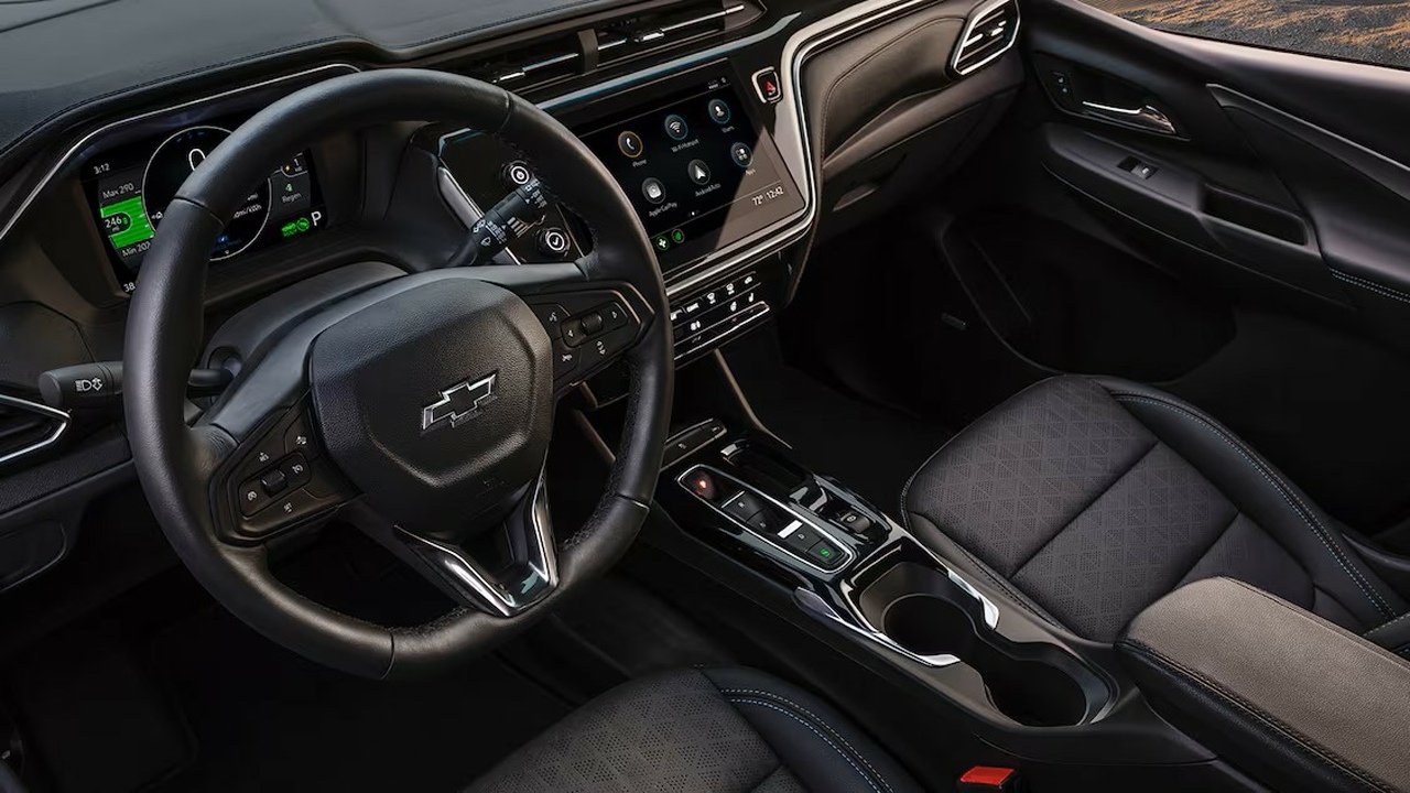 The Interior, Steering, Dashboard, And Central Console Of A 2023 Chevrolet Bolt EV (Credits Chevrolet)
