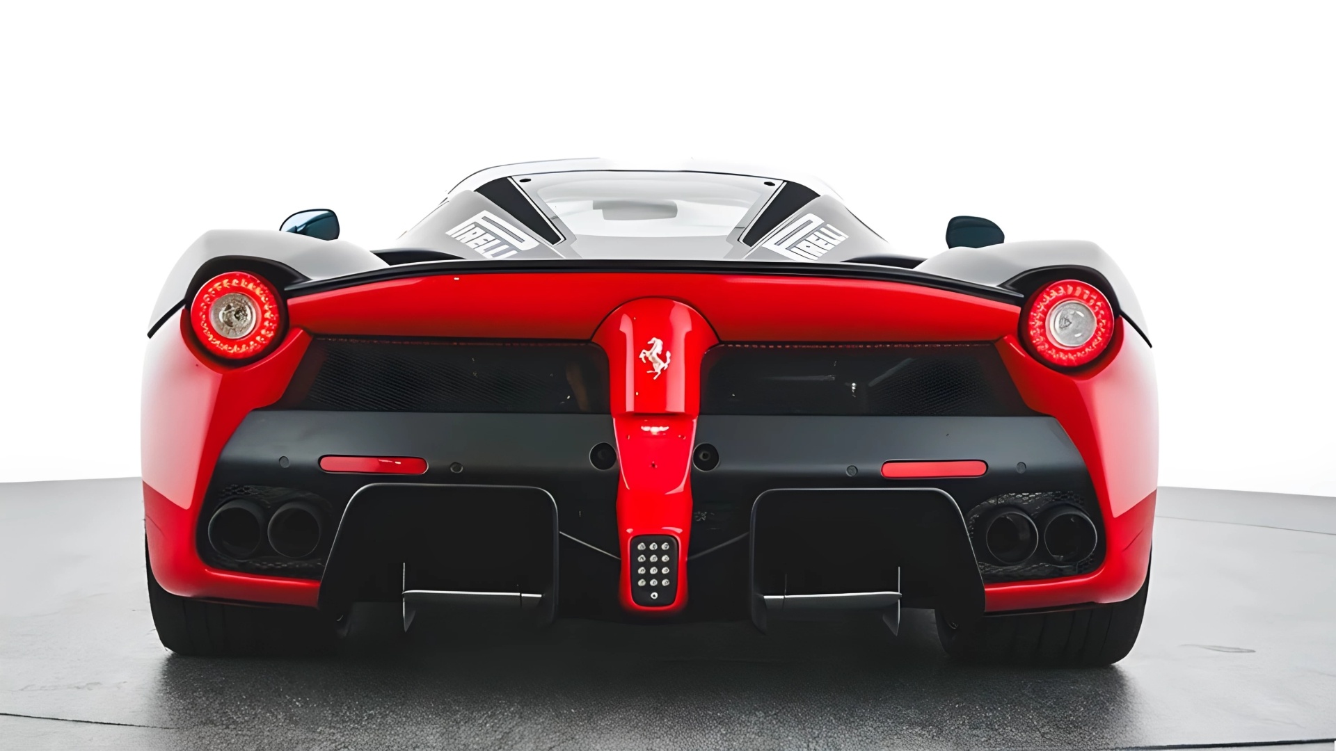 The Rear Profile Of The 2014 Ferrari La Ferrari Prototype (Credits SBX)
