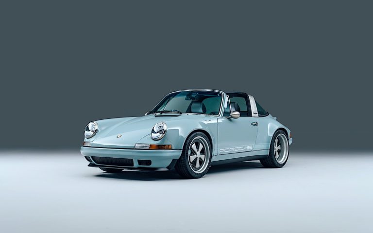 Transforming Classic Porsche 911 (964) Targa into Modern Masterpiece