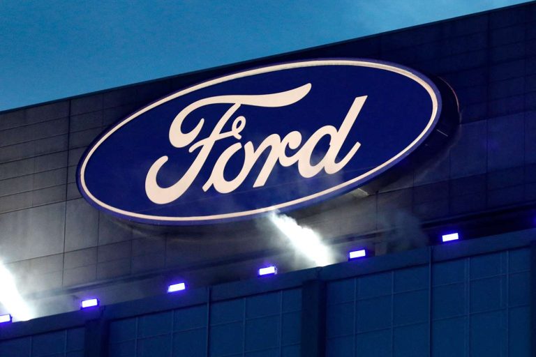 Ford Surpasses Predictions with Strong Q1 Earnings