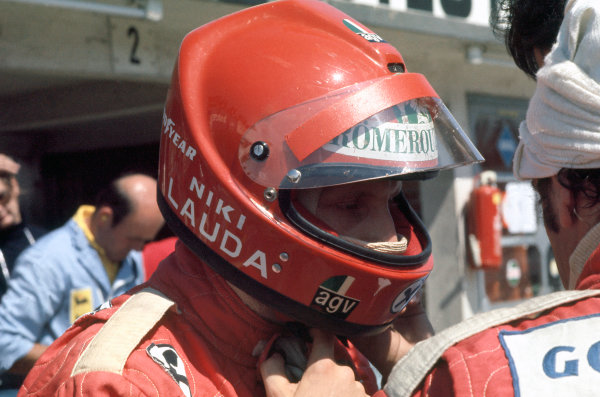 Niki Lauda's Vintage Helmet from 1976 German GP to Grace Auction Block in Miami