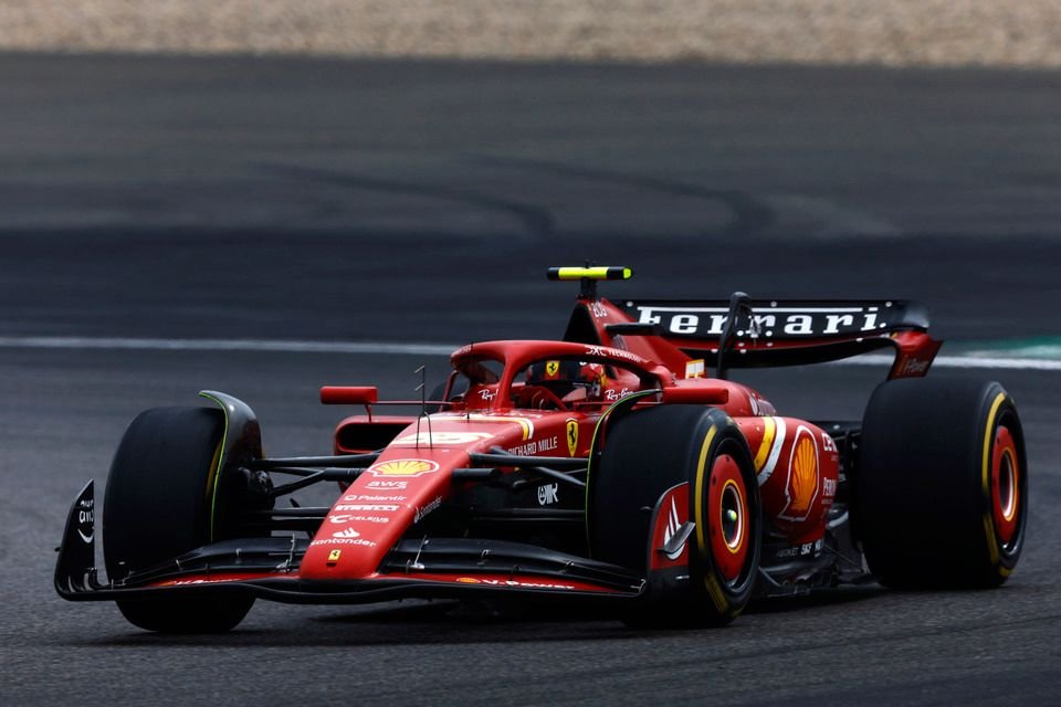 Sainz Reduced Anxiety in Ferrari Vital for 2024 F1 Advancement DAX