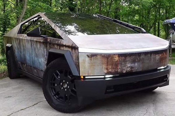 Rust Wrap : This Tesla Cybertruck Looks Like A Car That Has Been Abandoned In A Barn For A Decade